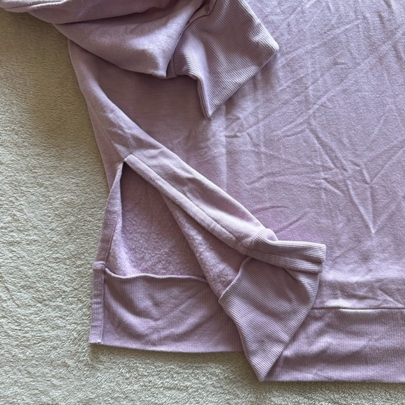 Peloton Women’s Long Sleeve Crewneck XL - Picture 5 of 6